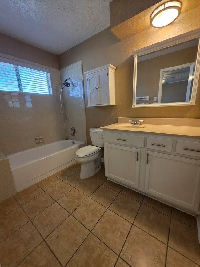 Photo - 463 Lost Rock Dr