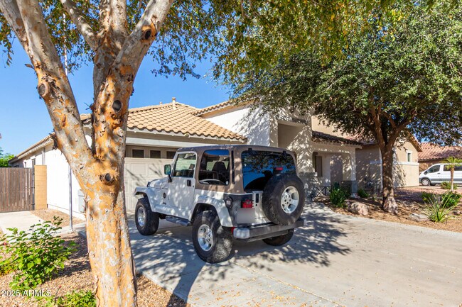 Photo - 1444 E Baker Dr