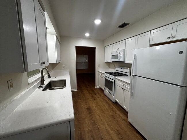 2/2 Fully Renovated Home in Silver Springs... - 2/2 Fully Renovated Home in Silver Springs...
