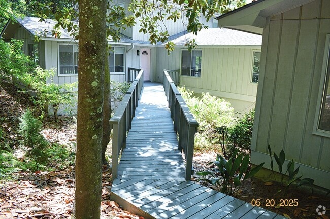 Building Photo - 112 Choctaw Dr Rental