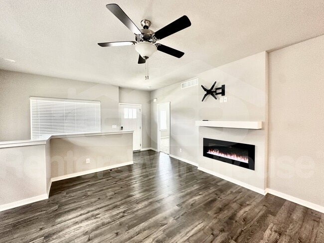 Photo - 2310 SW Plaza Pkwy