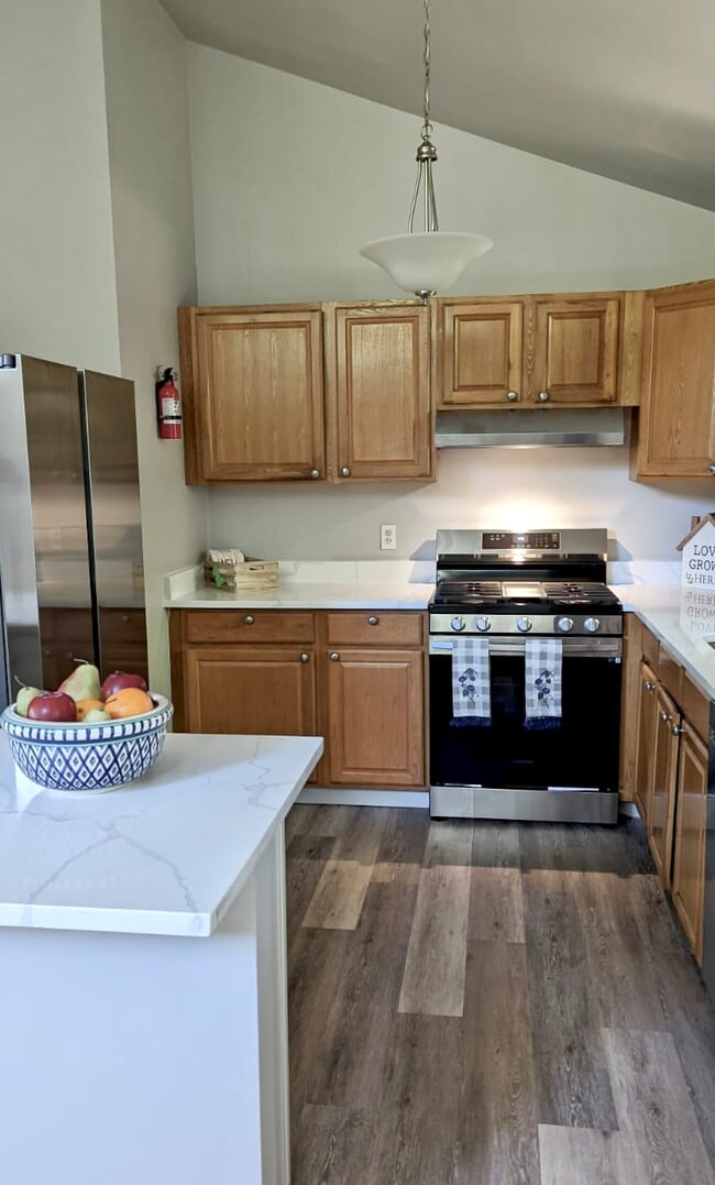 Photo - 8634 Cromwell Dr
