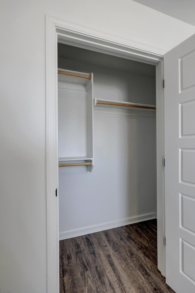 Photo - 707 Short Leaf Ln