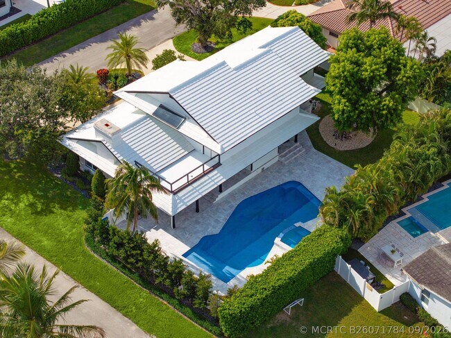 5100 NE 30th Terrace