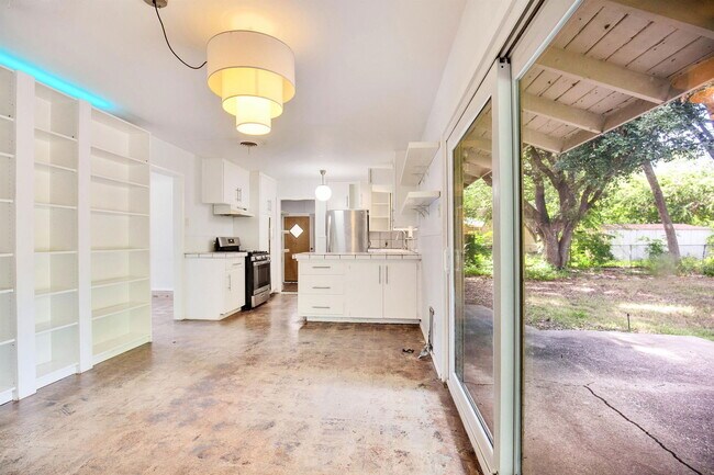 Photo - 1616 Ashberry Dr