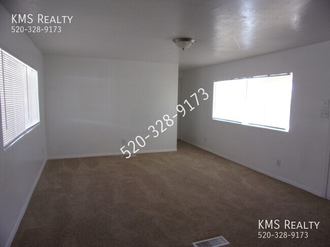Photo - 2 Bed / 2 Bath Manufactured Home - OWNER/A...
