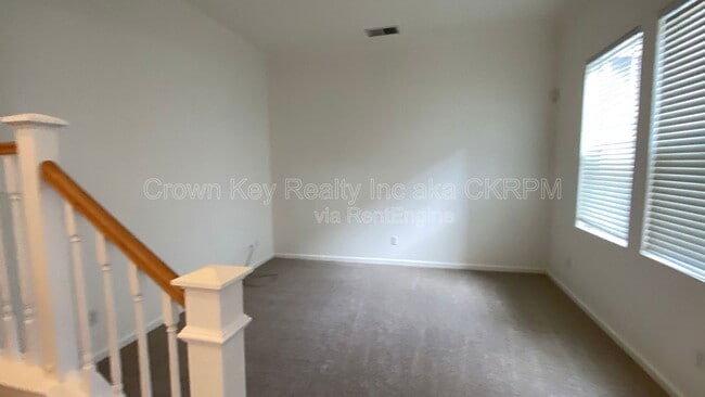 Photo - 2978 Jackson Ave