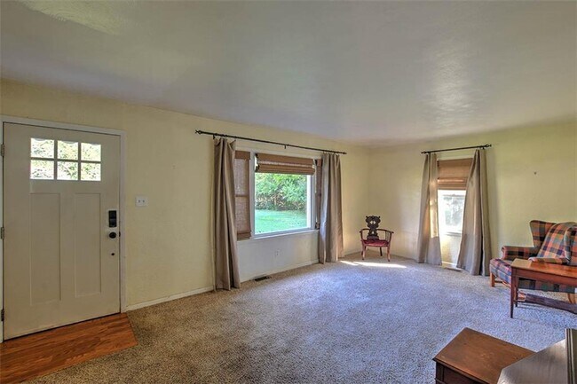 Photo - 11 Nolen Dr