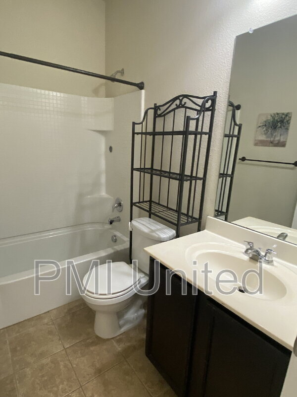 Photo - 9145 Blackstone Dr