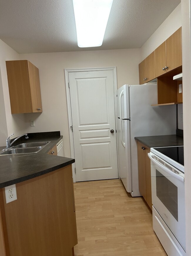 Photo - 7516-7516 Topaz Dr