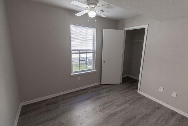 Photo - 1419 Bodie Dr