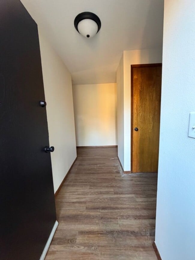 Photo - MIN912 Unit B