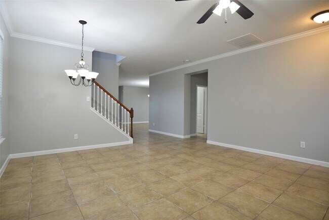 Photo - 1996 Leisure Ln