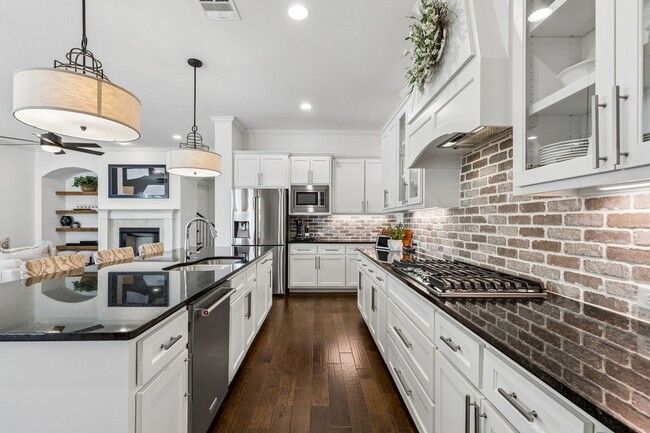 Photo - 13624 Walsh Ave