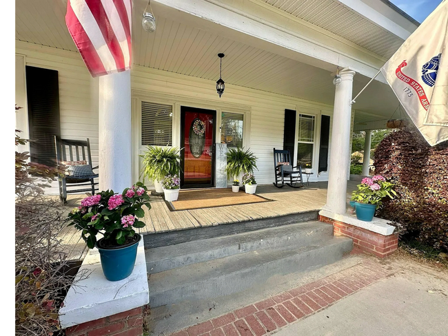 267 Elm St