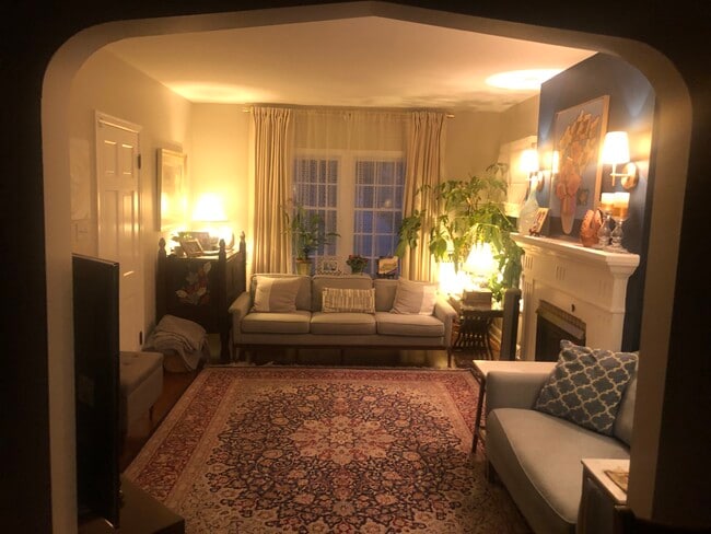 Sala de estar - 4119 N Newhall St
