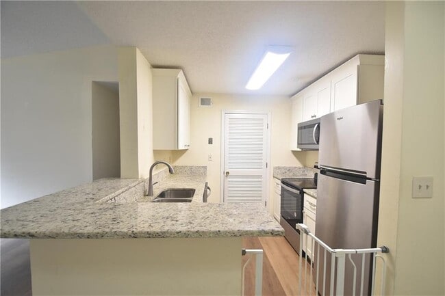 Photo - 310 Granville Ct Unit 310