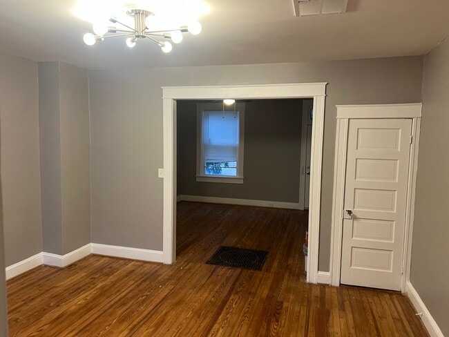 Photo - 74X Melville Ave