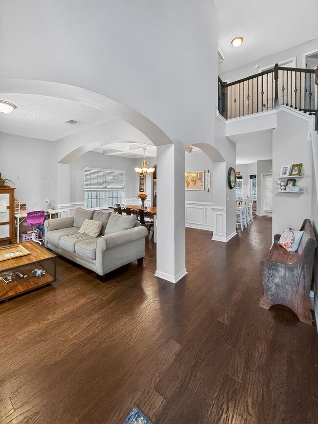 Photo - SPRING MOVE-IN SPECIAL: 50% OFF 1ST MONTH'S RENT!**