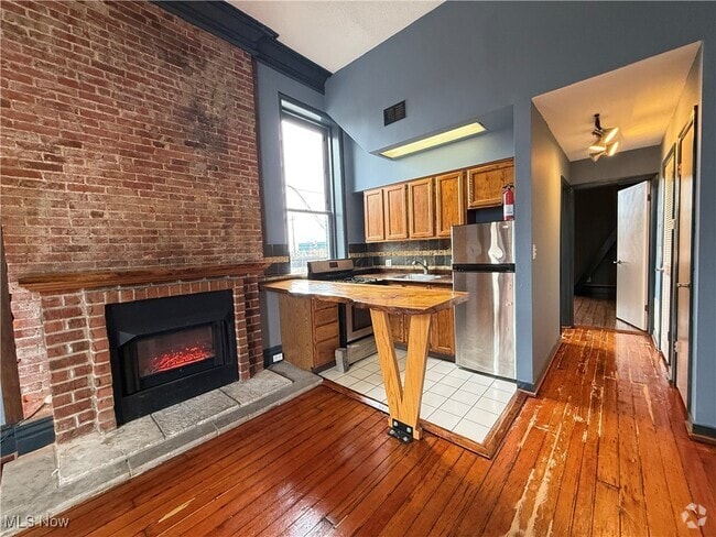 Building Photo - 3645 Prospect Ave E Unit D Rental