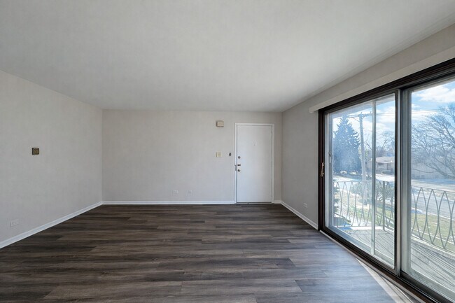 Photo - 7915 S 84th Ave