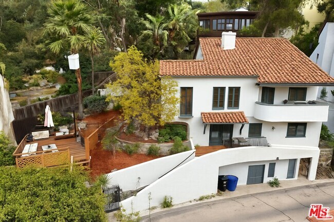 Building Photo - 2666 Rutherford Dr Rental