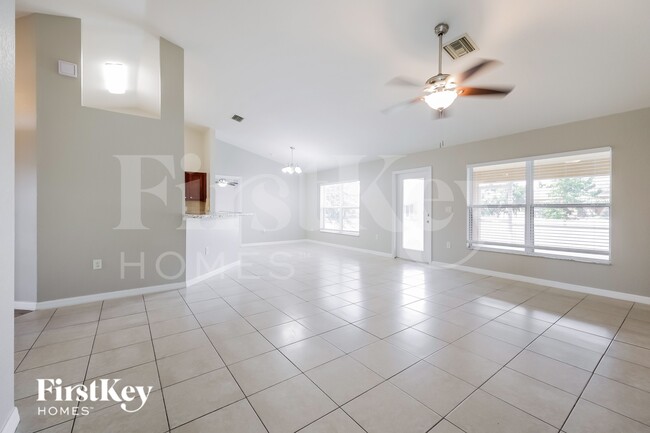 Photo - 414 Willowbrook Dr