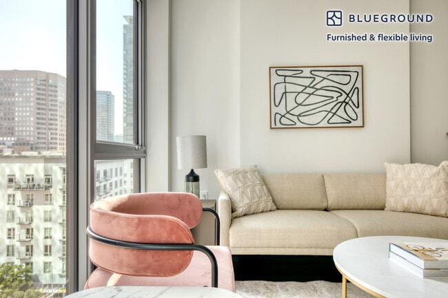 Photo - 700 W 9th St Unidad FL10-ID801