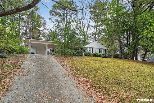 Photo - 2644 Pineland Ave