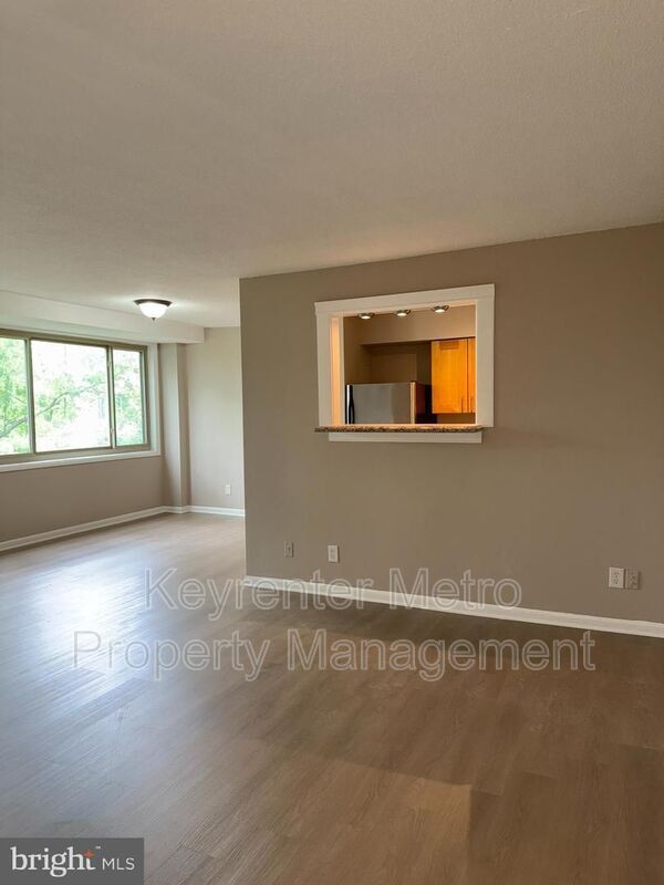 Photo - 4410 Oglethorpe St Unidad 703