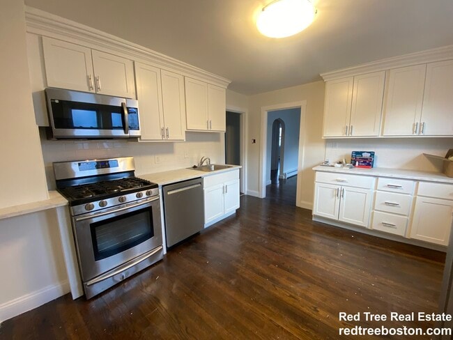 Photo - 359 Market St