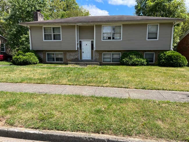 Building Photo - 3056 Dale Hollow Dr