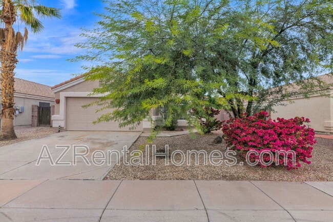 Photo - 882 E Monterey St