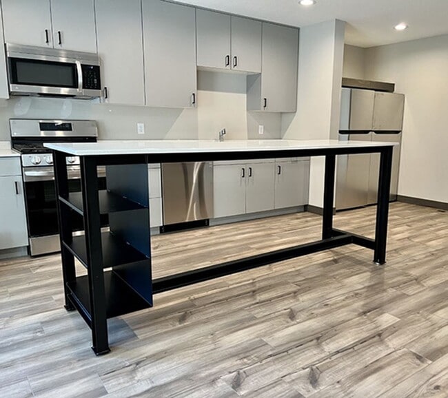 Photo - 707 13th Ave SE Unit 709 13th Ave SE