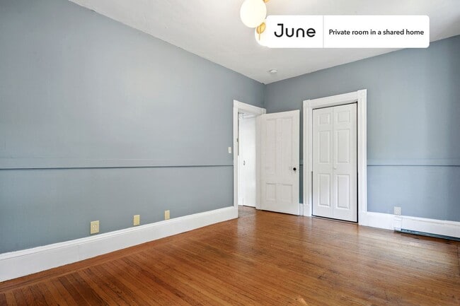 Photo - Room in Shared 4 bed/2 bath home Unit D