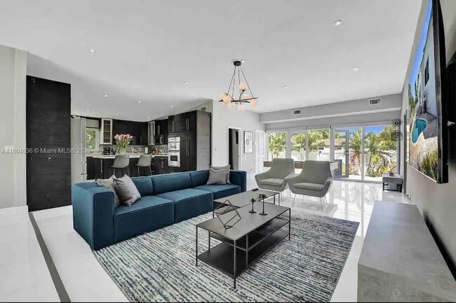 Photo - 1649 NE 8th Ave