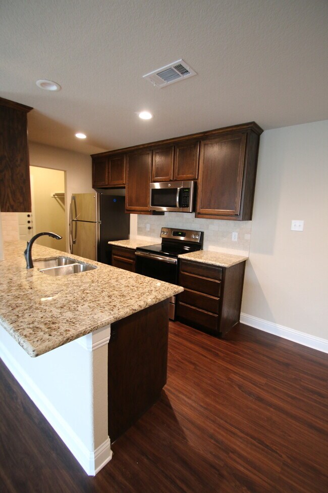 3216-3218 Cherry Lane