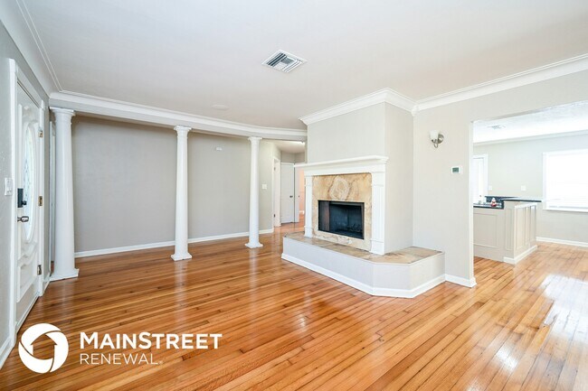 Photo - 3750 28th Ave N