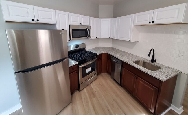 Photo - 2064 W Hutchinson St Apartamento Unidad 3