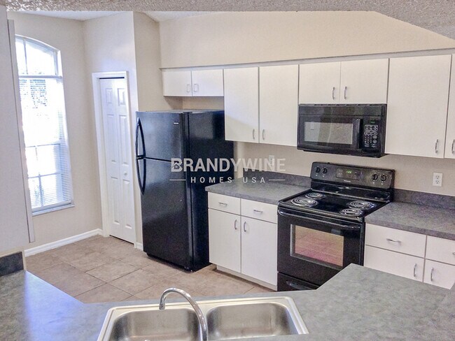 Photo - 2303 Needham Dr