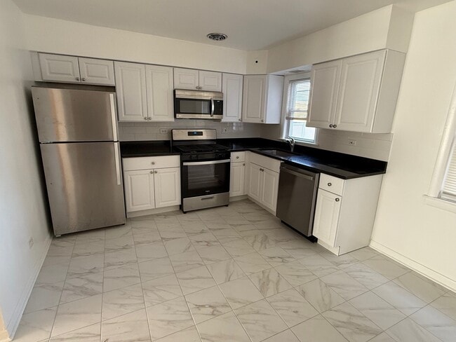 Photo - 511 Summit Ave Unit 2R