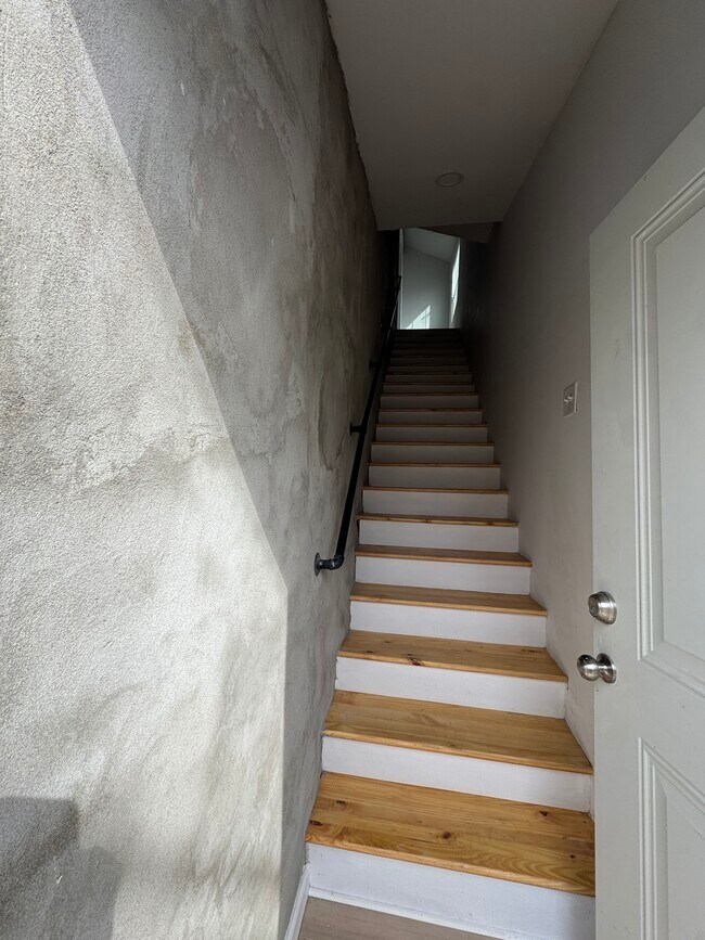 Photo - 839 S Jackson St Unidad 6