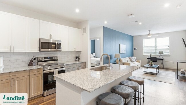 Photo - 255 Williamsburg Pkwy Unidad E308.1409539