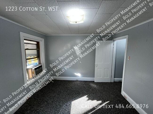Photo - 1223 Cotton St