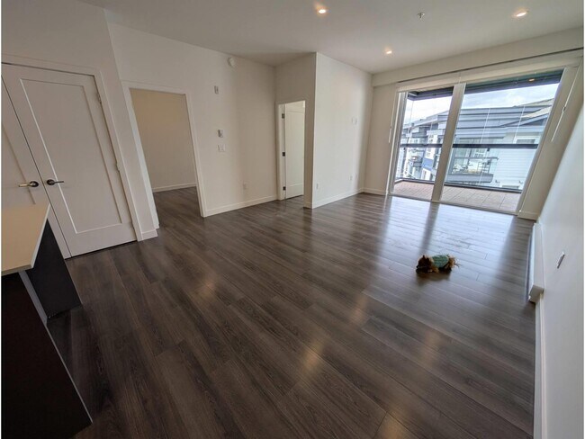 Photo - 13777-1375A 75a Ave Unit 4FL