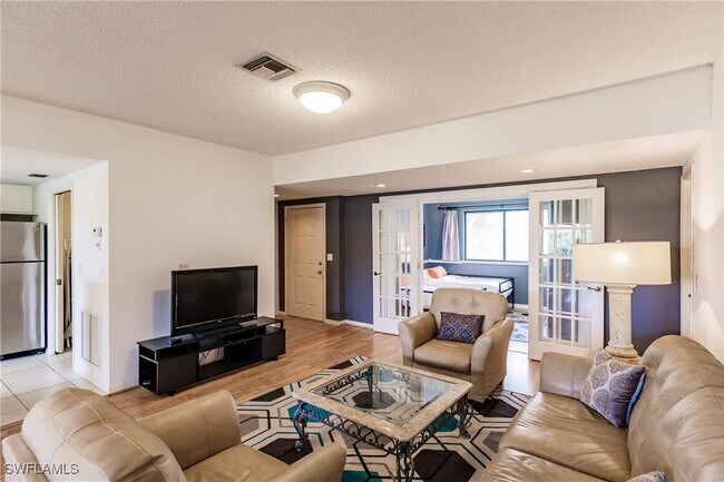 Photo - 64 4th St Unit A208