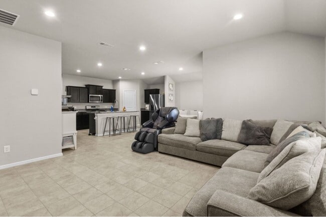 Photo - 7701 Orange Blossom Rd