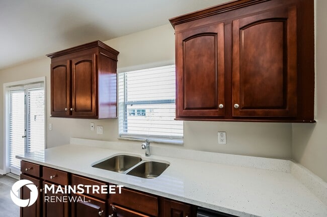 Photo - 2714 23rd St SW