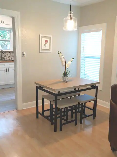 Photo - 1210 E Paris St