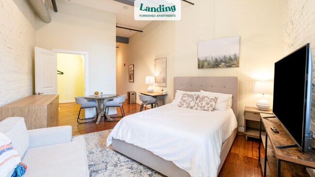 Photo - 250 E Bank St Unit 207.245015